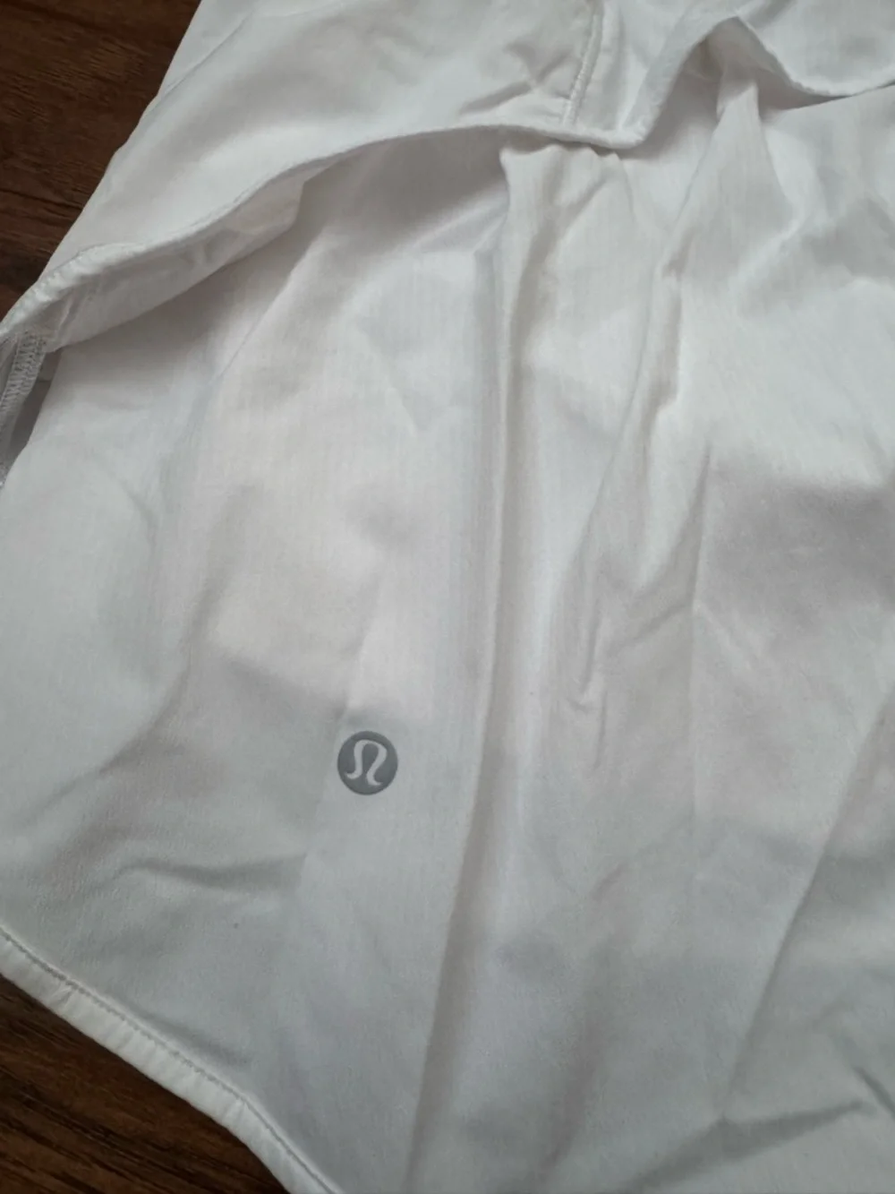 Lululemon White Athletic Tennis Skort with Side Zip Pocket - Picture 3 of 4